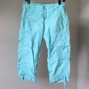 Aqua lightweight Gap size 6 cargo surplus capris
